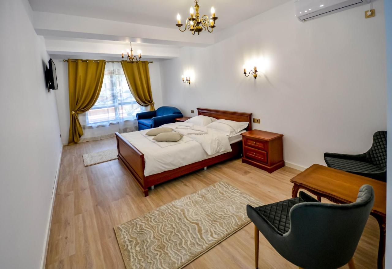 Casa Mora Hotell Deva Exteriör bild